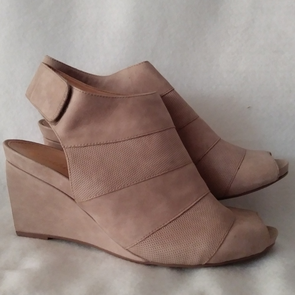 Earthies Womens Open Toe Slingbacks - Taupe Wedge